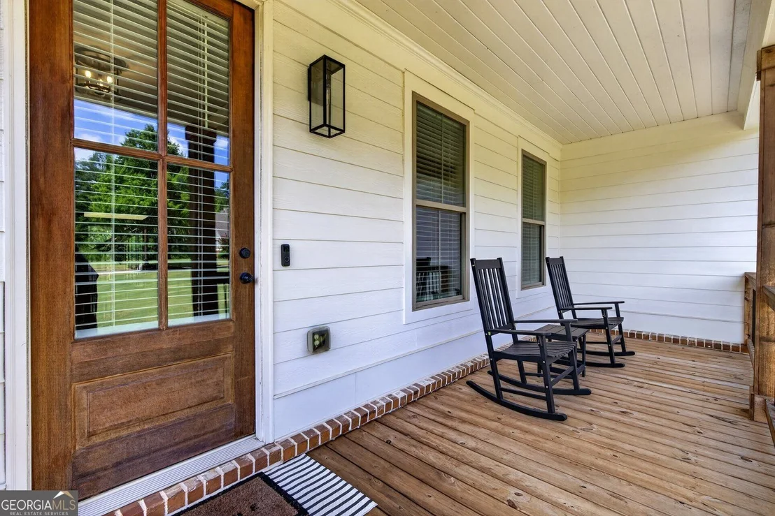 Photo of 417 Fox Valley Drive