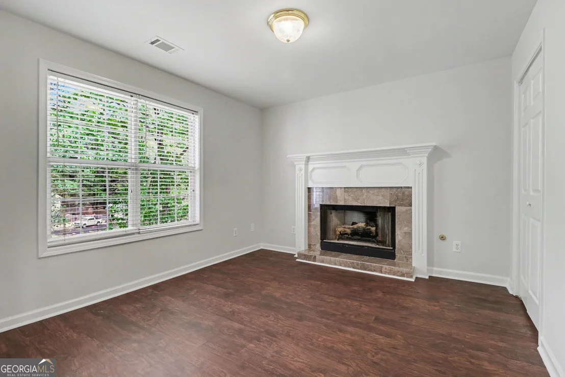 Photo of 3055 Heatherstone Drive