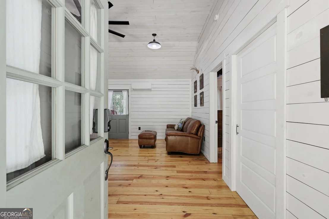 Photo of 121 Waterfalls Way