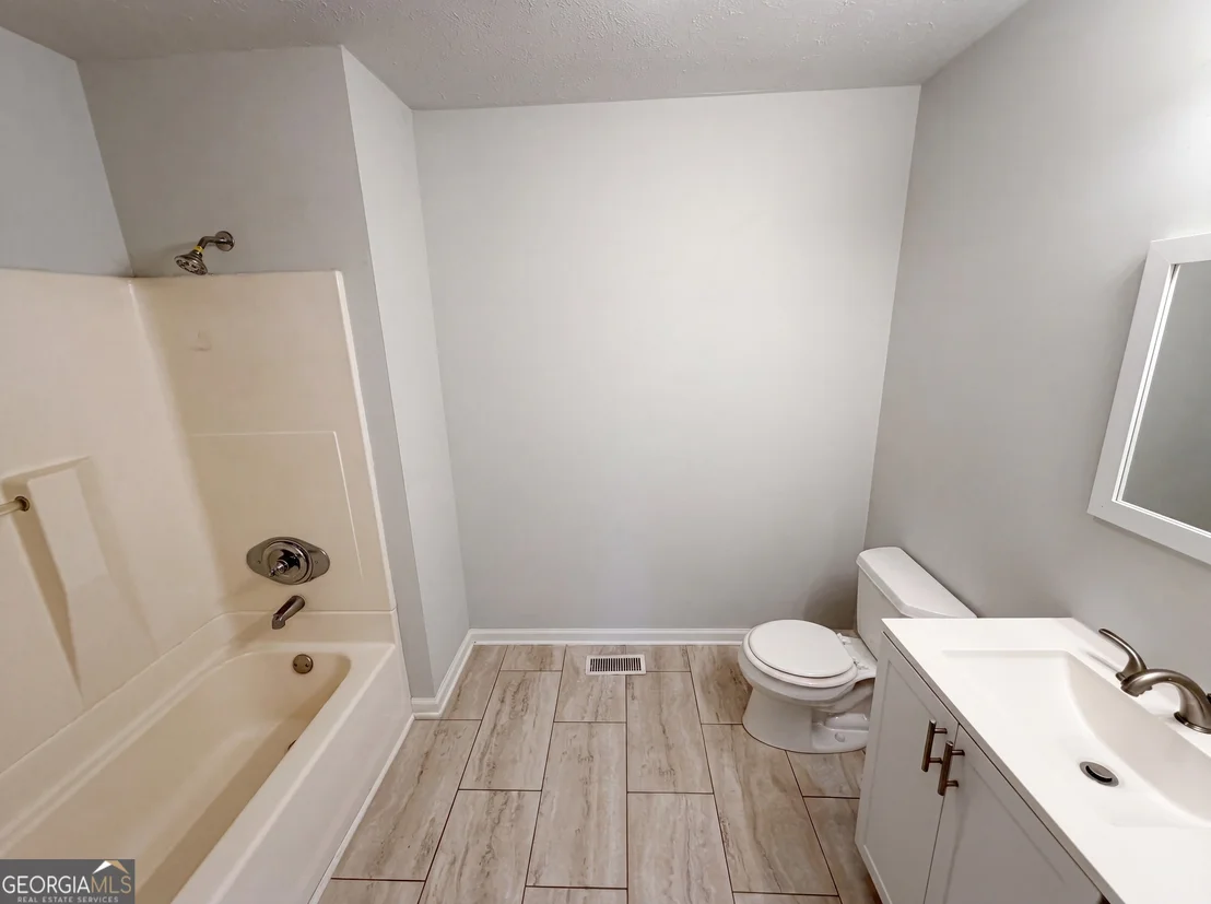 Photo of 5552 Pine Street