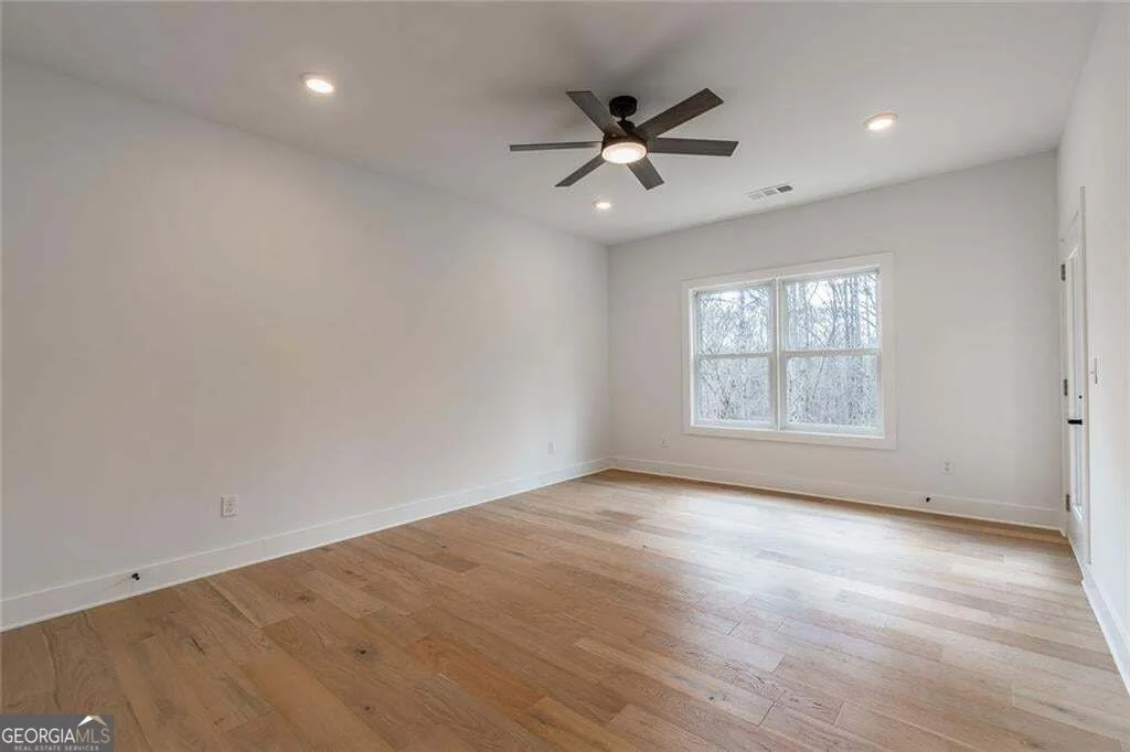 Photo of 5812 Swinging Gate Road