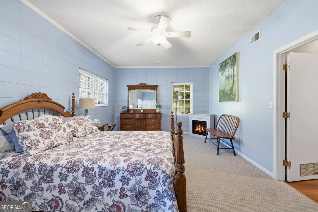 Photo of 155 Valley Road