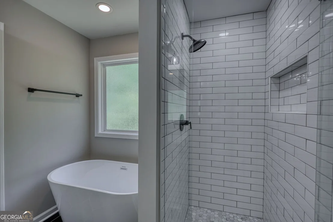 Photo of 854 Hawk Creek Trail