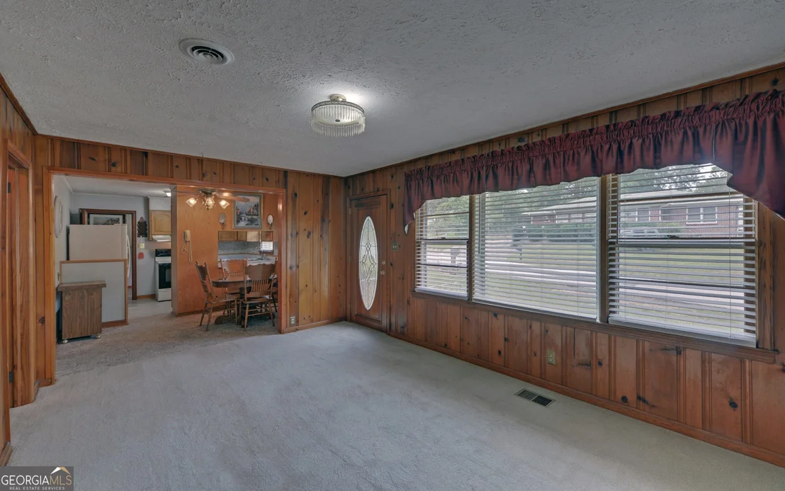 Photo of 211 Hilltop Lane