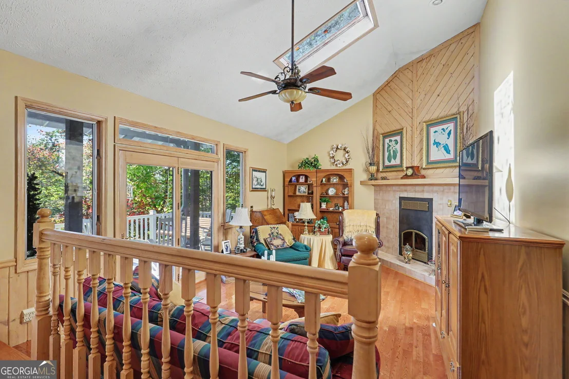 Photo of 191 Applewood Drive