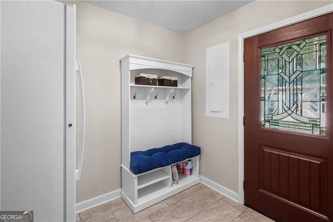 Photo of 3158 Midland Road