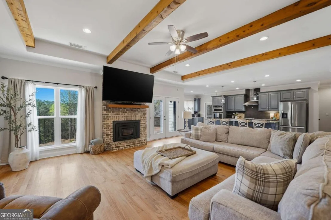 Photo of 2865 Flatbottom Road