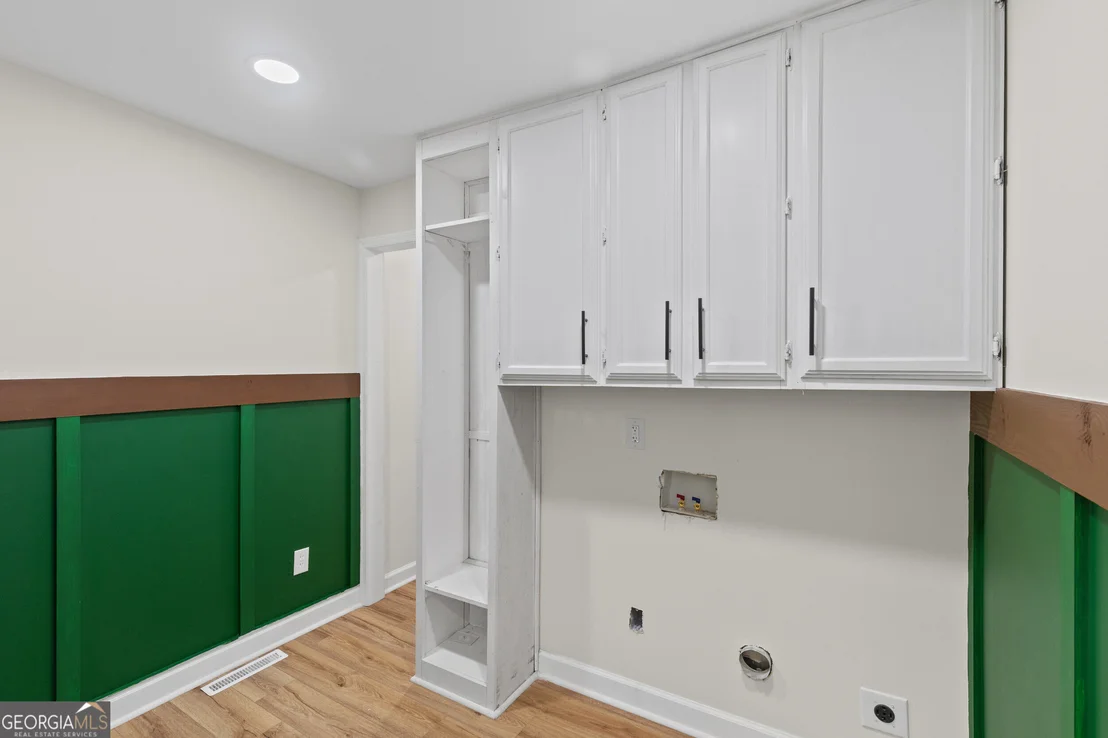Photo of 2154 Silverdale Road
