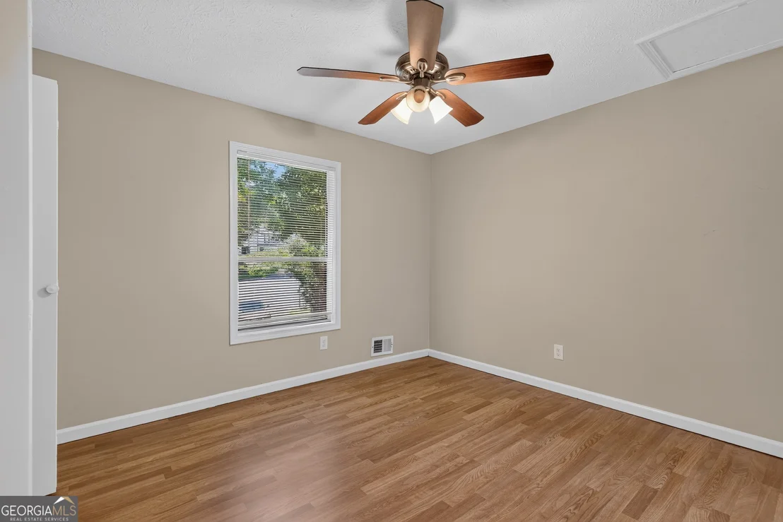 Photo of 3724 Summit Drive NW