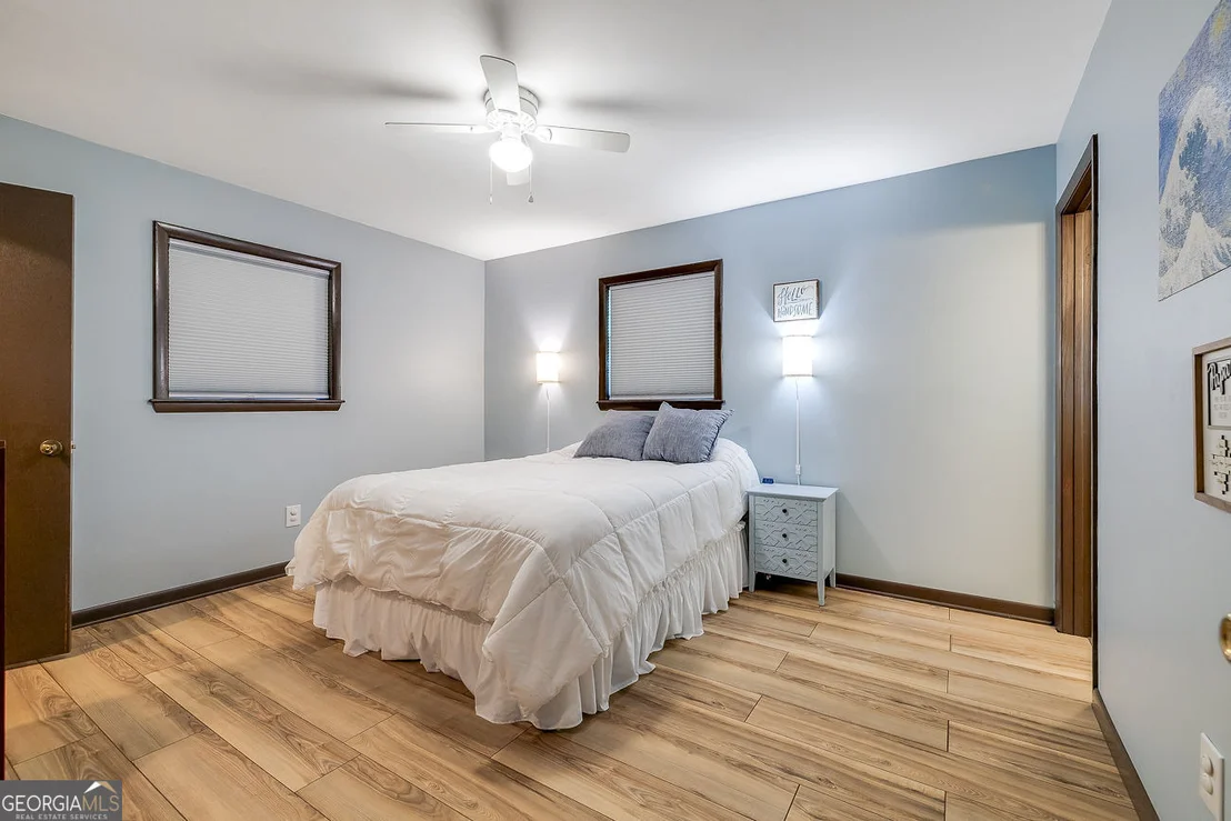 Photo of 1325 Pine Barren Road
