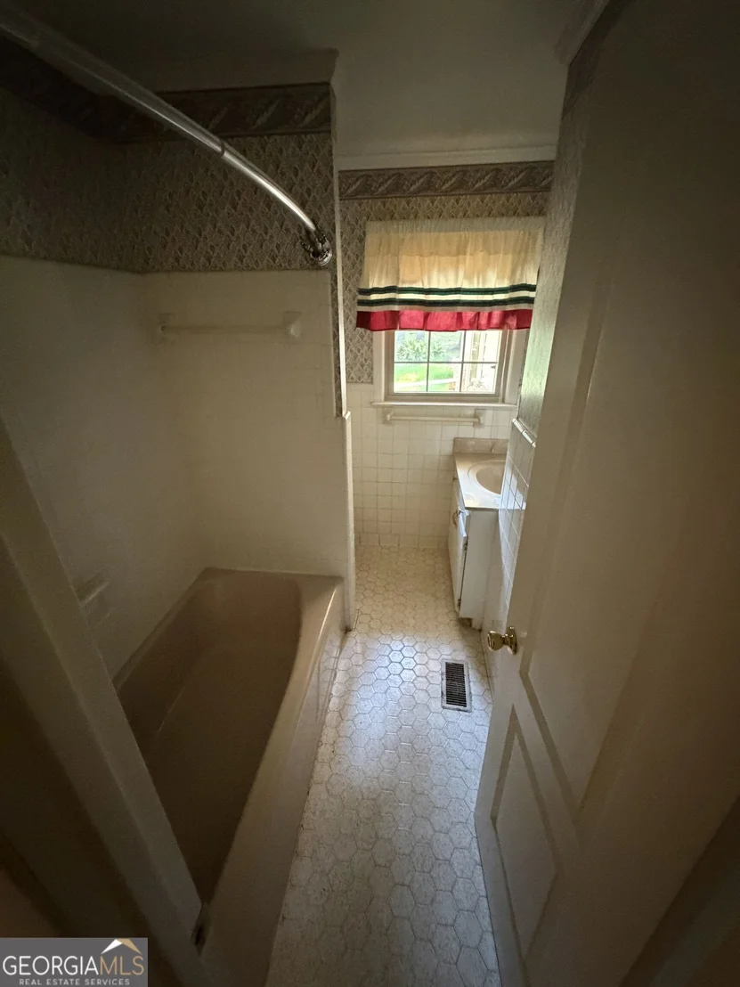 Photo of 57 brown Circle
