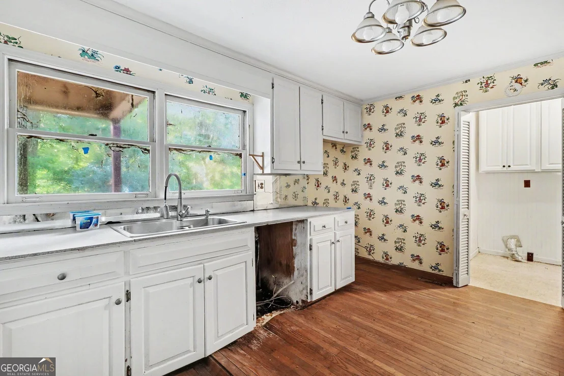 Photo of 981 Cameron Mill Road