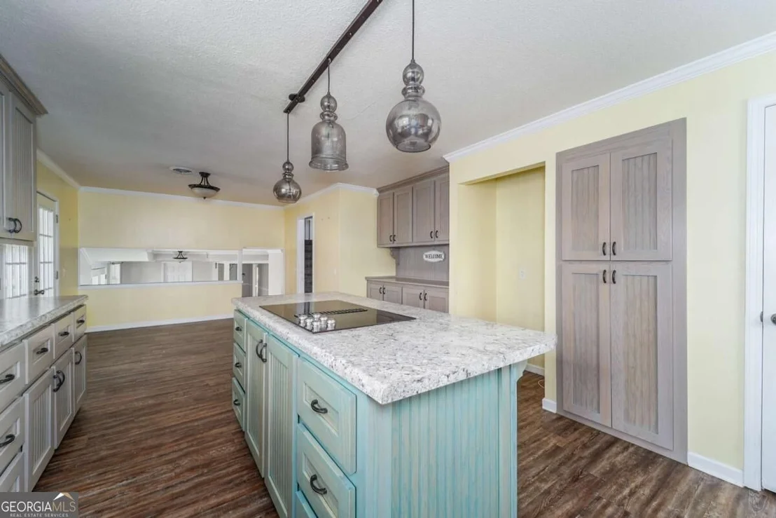 Photo of 1729 W Forest Drive