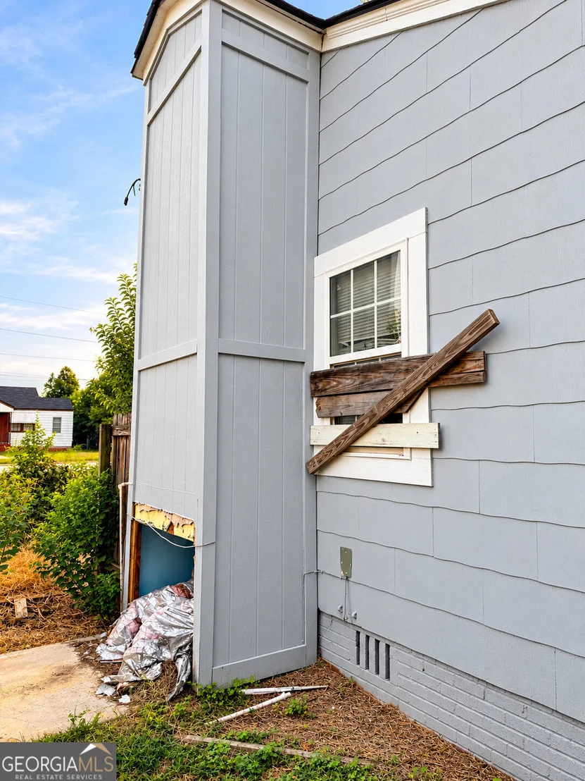 Photo of 2121 Lake Avenue