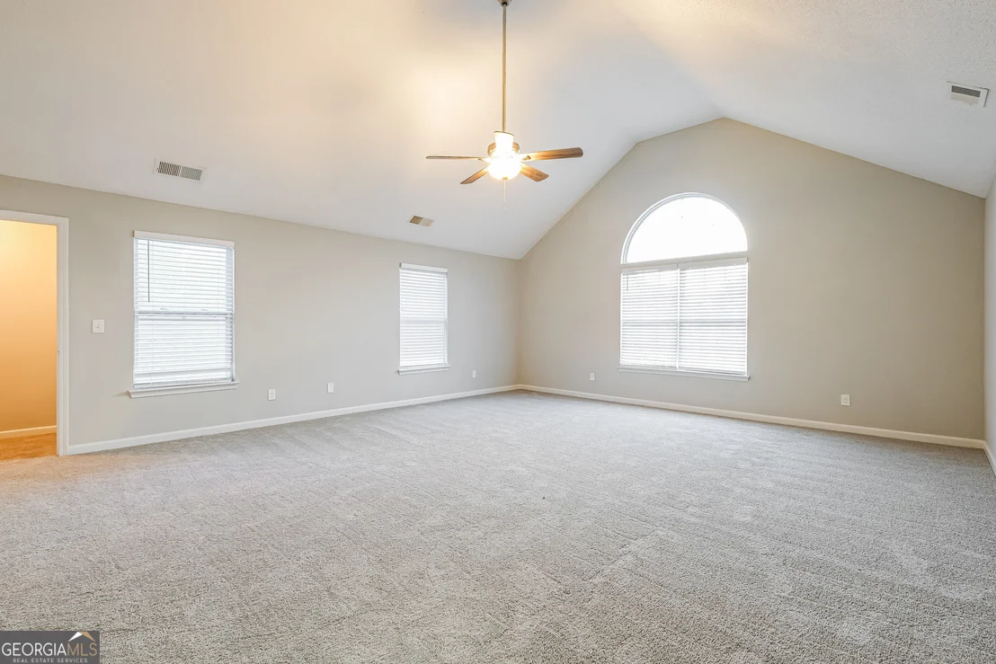 Photo of 924 Ambeau Circle