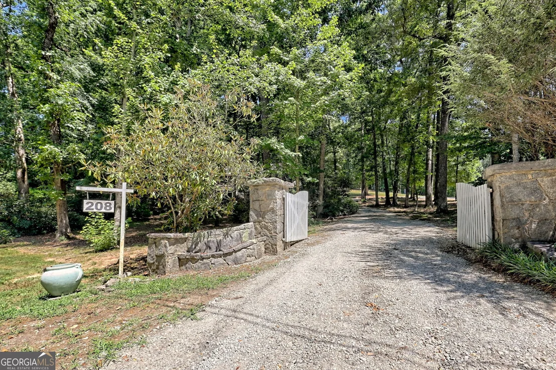 Photo of 208 Colony Road