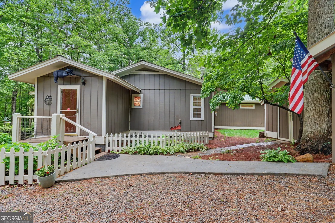 Photo of 5637 Murray Cove Road