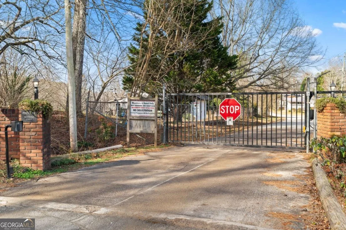 Photo of 5523 Mount Shores Circle