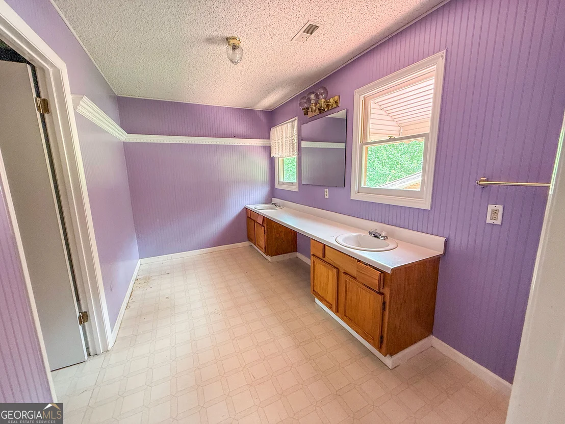 Photo of 122 Crawford Cove Road