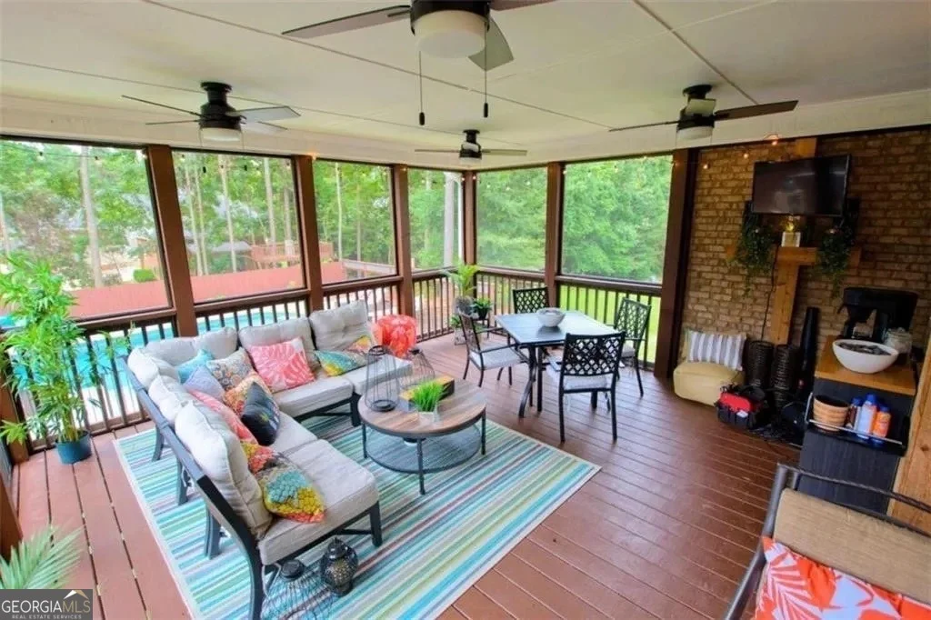 Photo of 121 Meadow Creek Circle