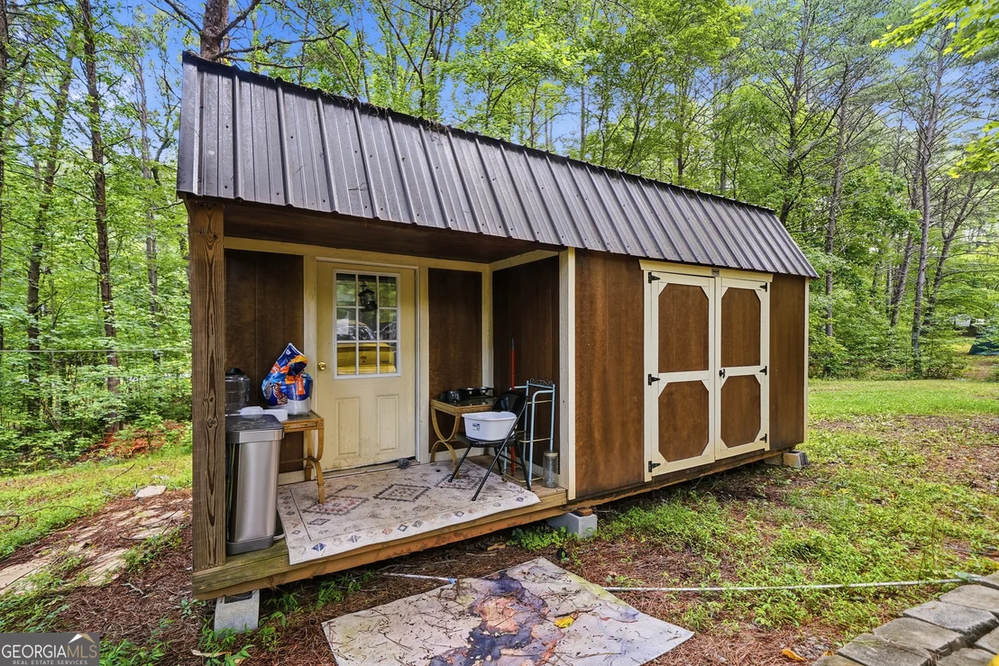 Photo of 2518 Henderson Mountain Road
