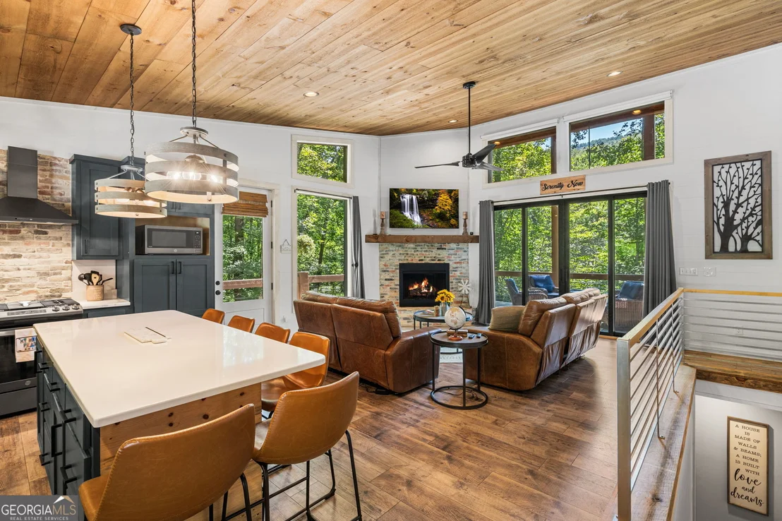 Photo of 3149 Big Creek Road