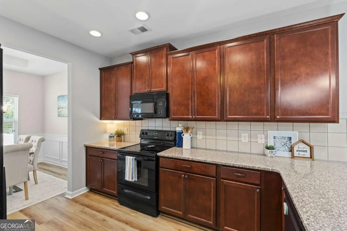 Photo of 604 Garden Grace