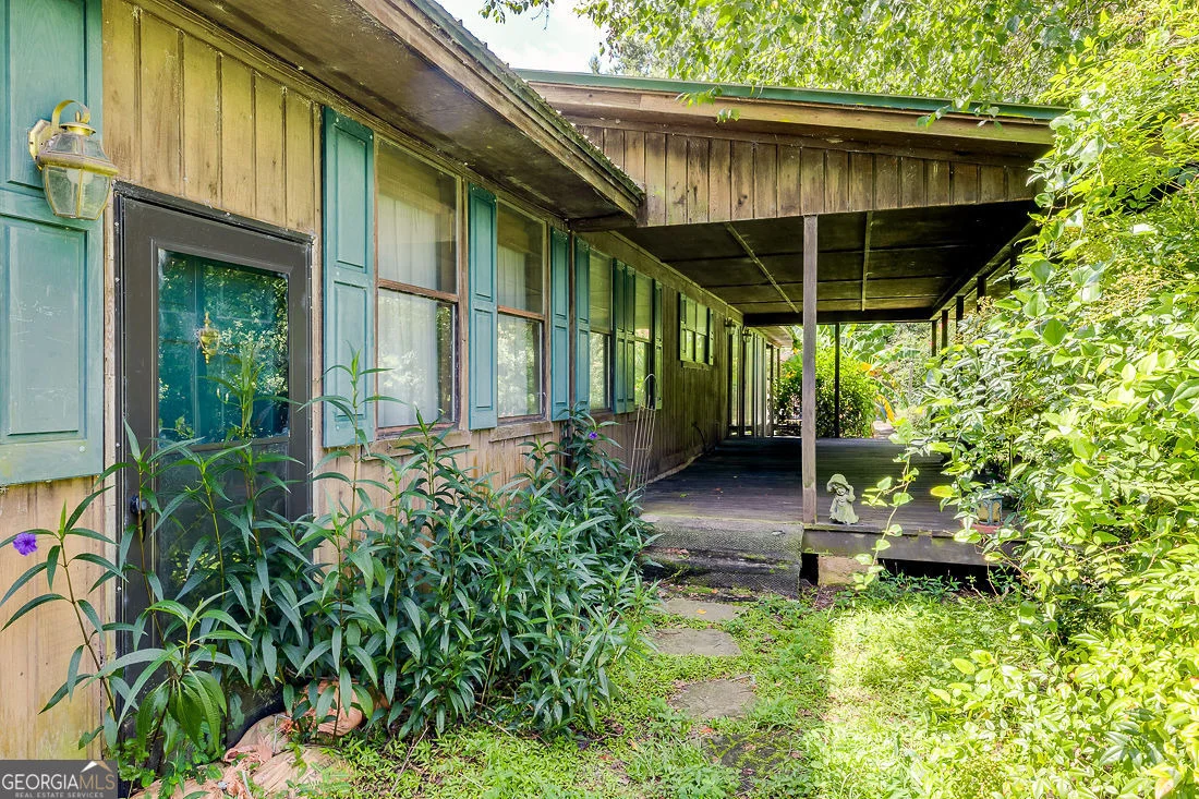 Photo of 1335 Pine Barren Road