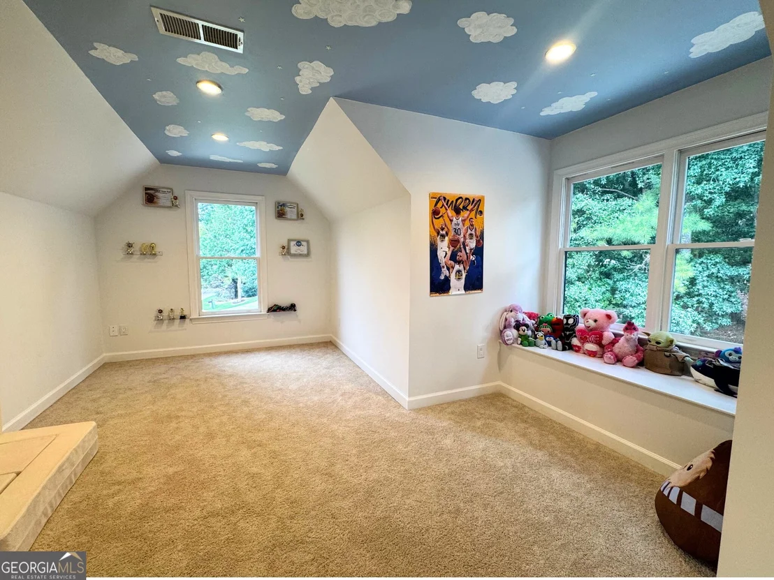 Photo of 302 Shadow Glen