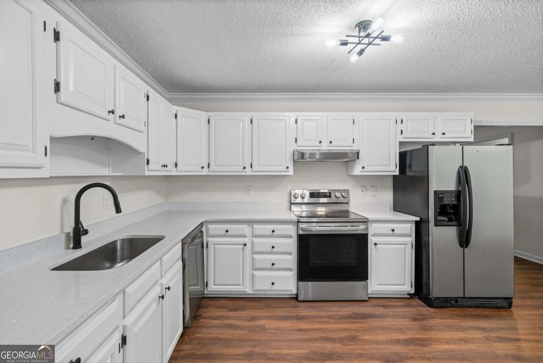 Photo of 300 Fairway Drive