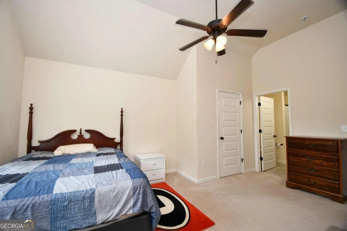 Photo of 1140 Riverhill Drive