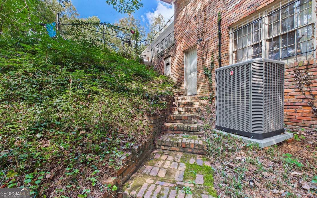 Photo of 878 Captain Kell Drive