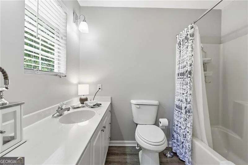 Photo of 3150 Edgewater Drive