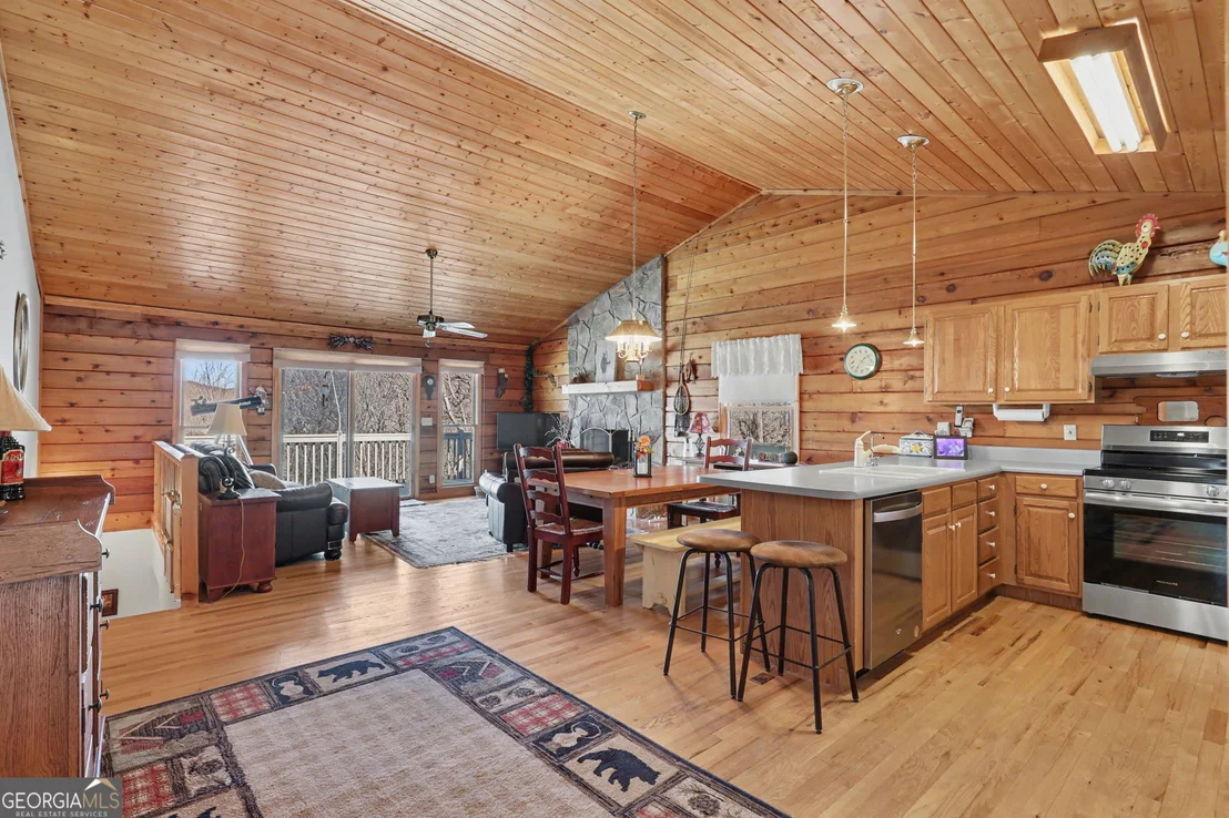 Photo of 437 Highpoint Drive