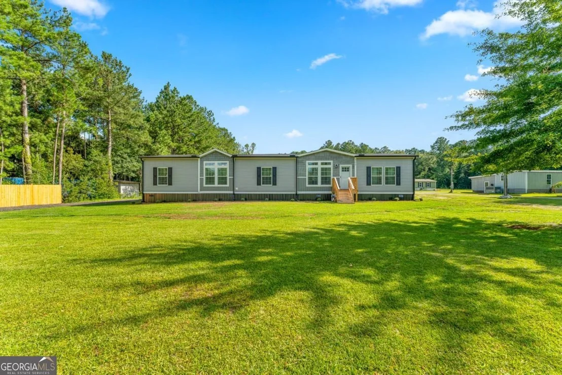 Photo of 302 Middleton Road