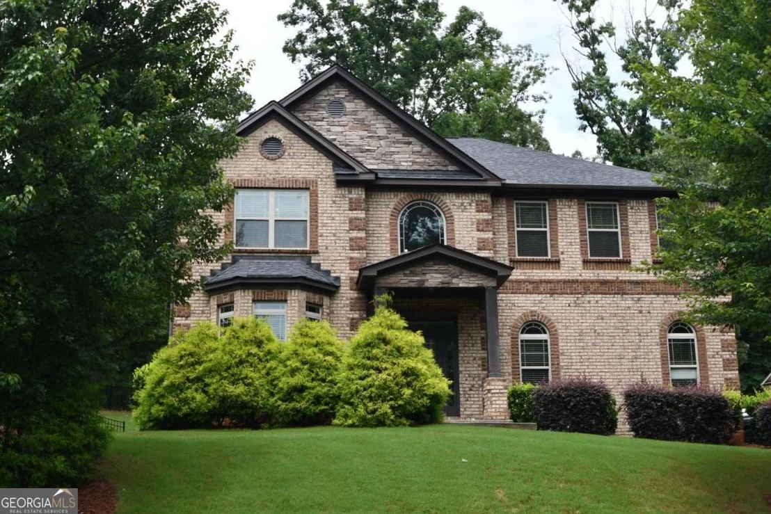 Photo of 1140 Riverhill Drive
