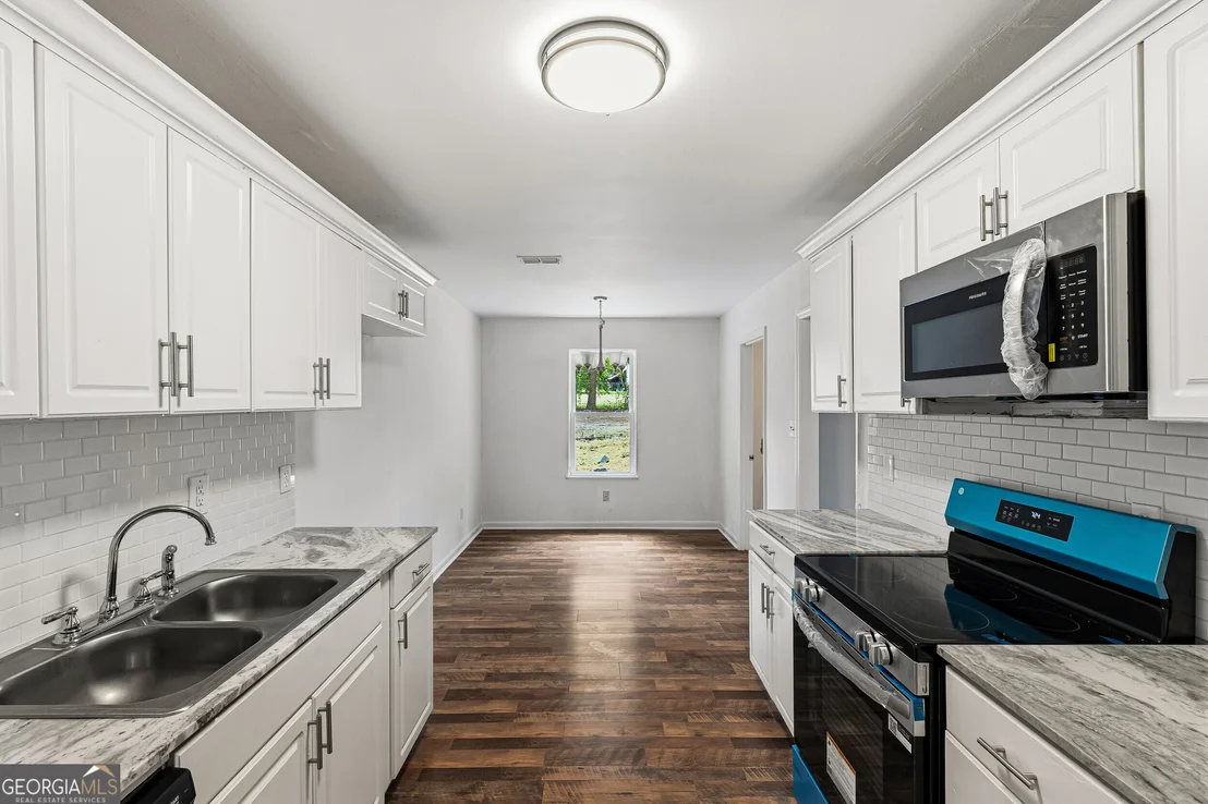 Photo of 2498 Carroll Drive