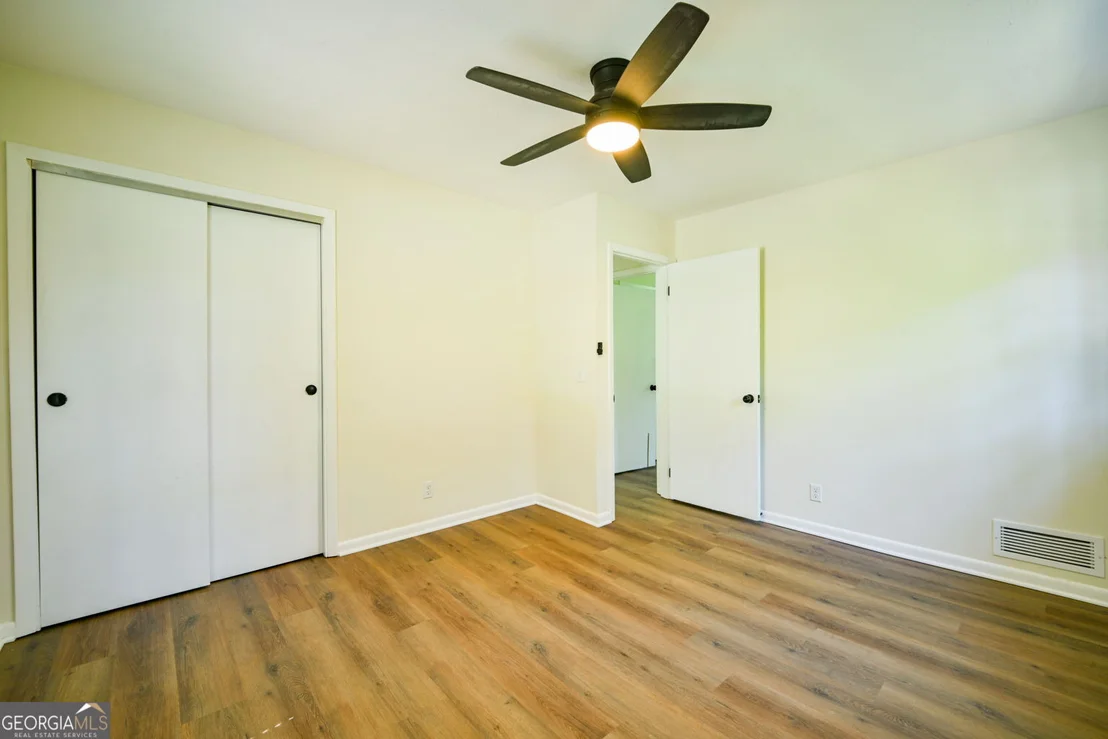 Photo of 641 Oak Drive NW