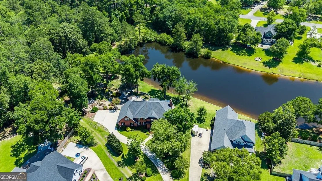 Photo of 152 Cambridge Drive