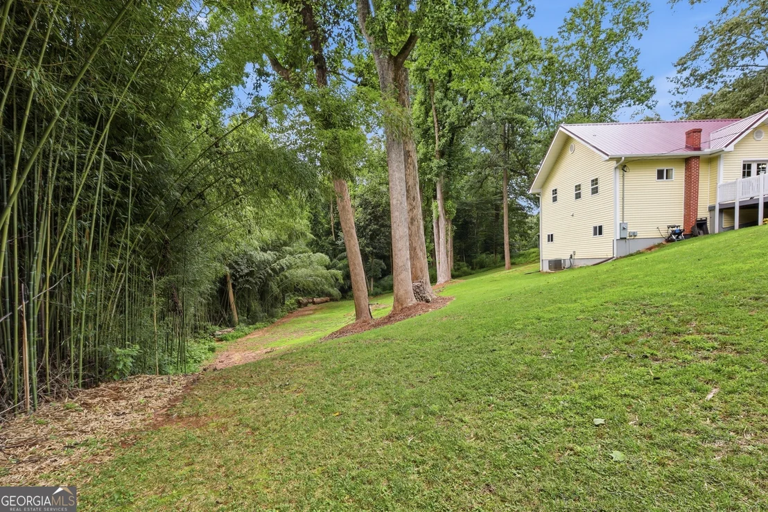 Photo of 407 Cedar Avenue