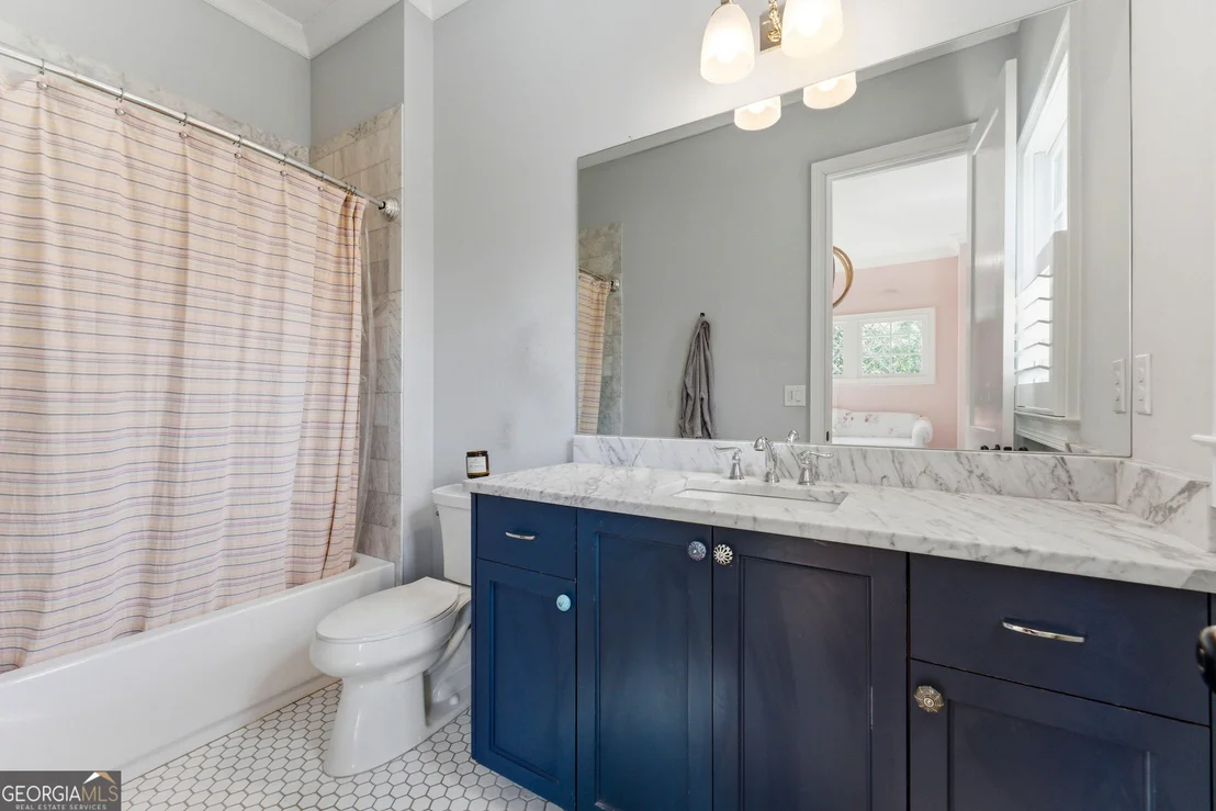 Photo of 1205 Oldfield Road
