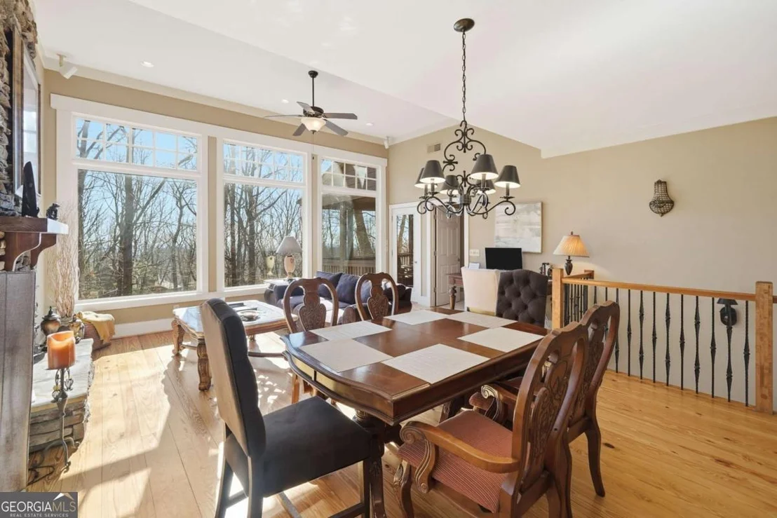 Photo of 425 Sanderlin Mountain Drive