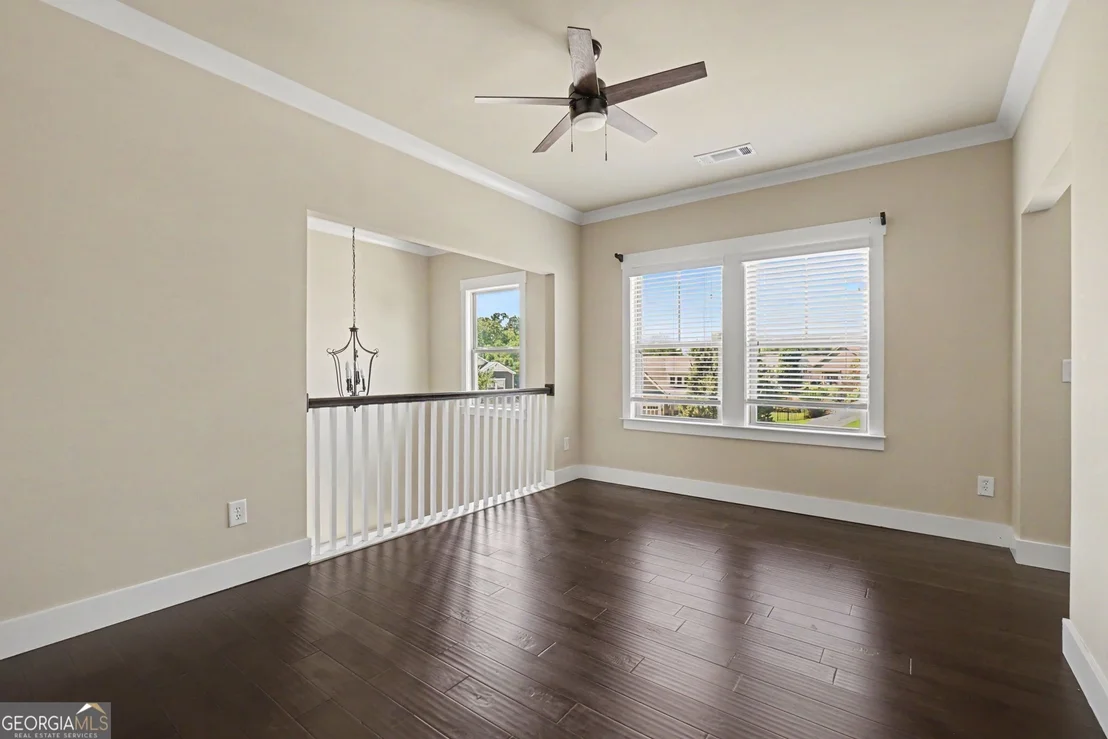 Photo of 411 Ridgeway Lane