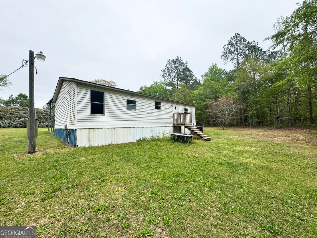 Photo of 877 W Rushing Road