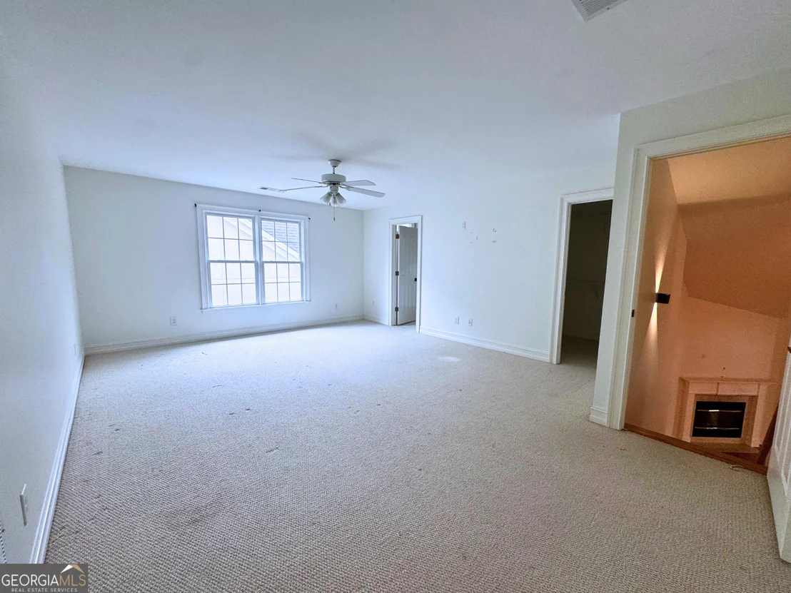 Photo of 817 Chalet Hills
