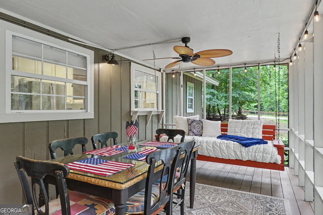 Photo of 5637 Murray Cove Road
