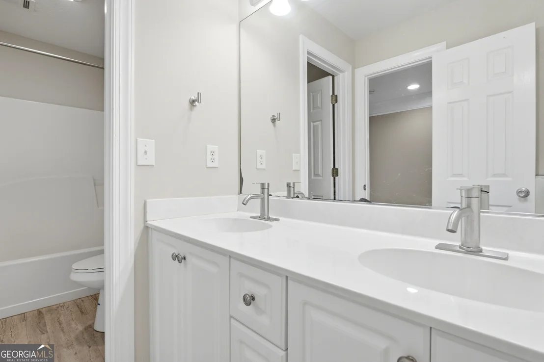 Photo of 3707 Pavilion Drive