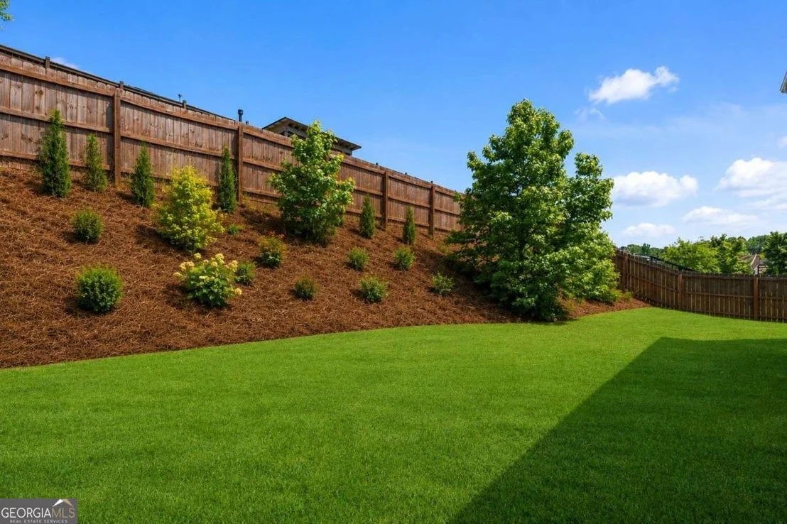 Photo of 604 Garden Grace