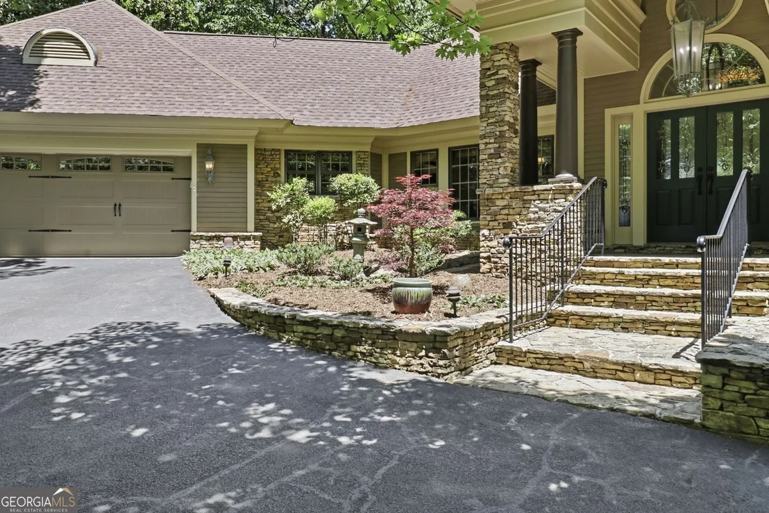 Photo of 560 Shetland Trace