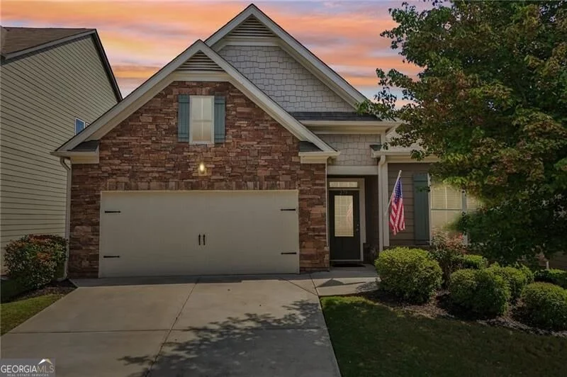 Photo of 279 Orchard Trail